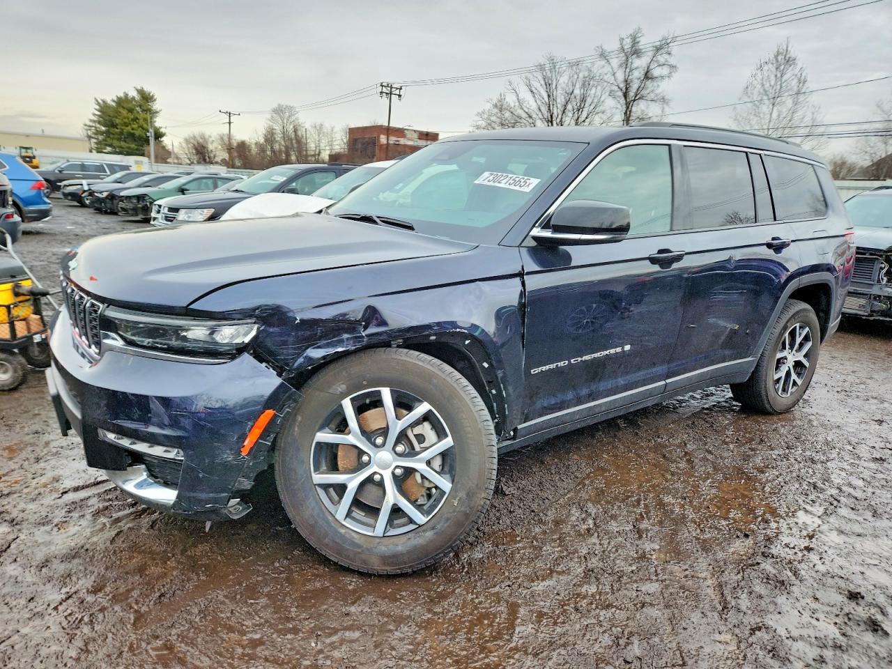 Salvage Jeep Grand Cherokee Image