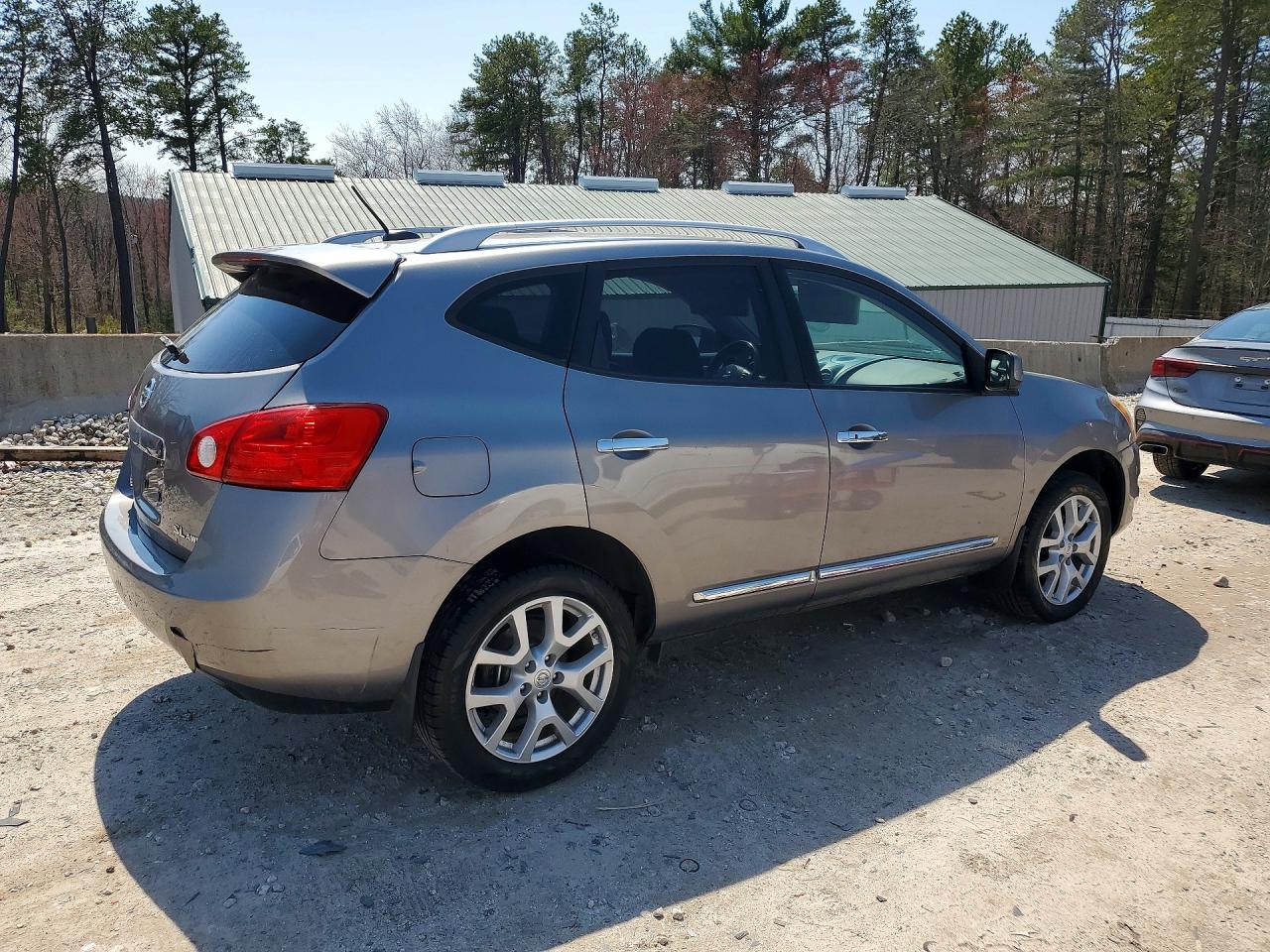 Nissan Rogue S