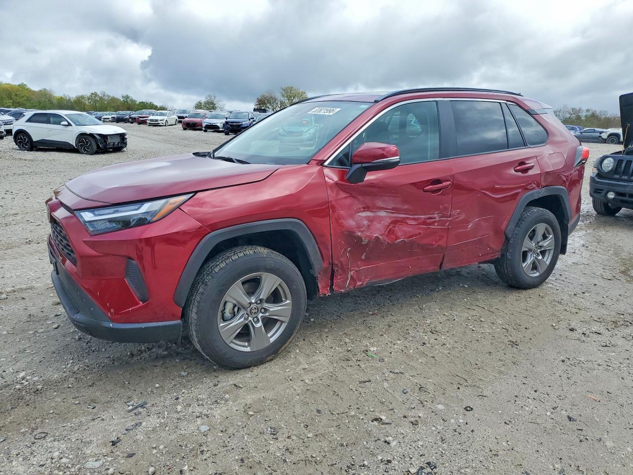 Salvage Toyota RAV4 Image
