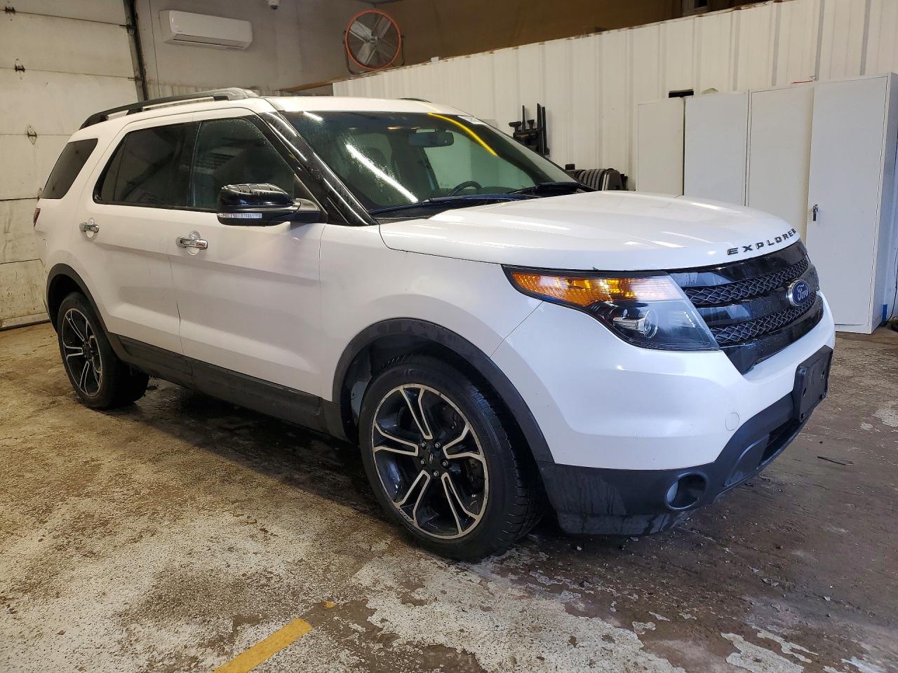 Ford Explorer Sport