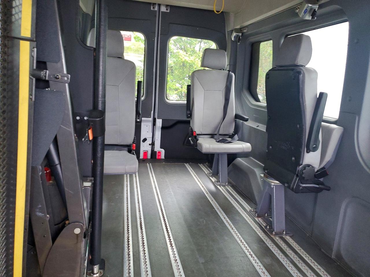 Ford Transit T-350
