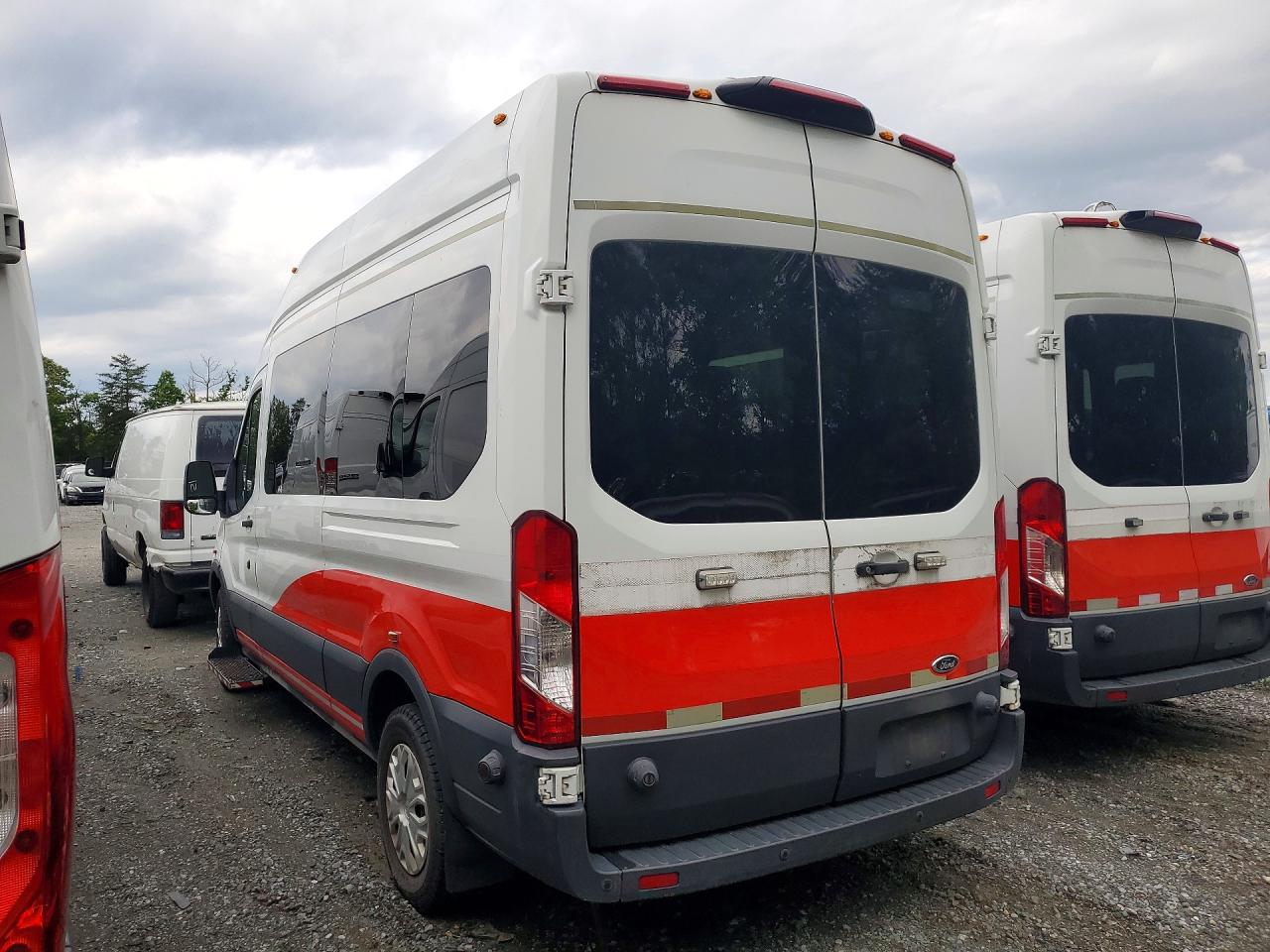 Ford Transit T-350