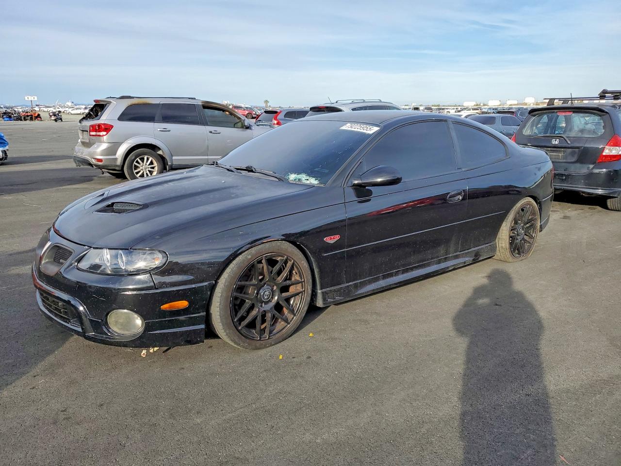 Salvage Pontiac GTO Image