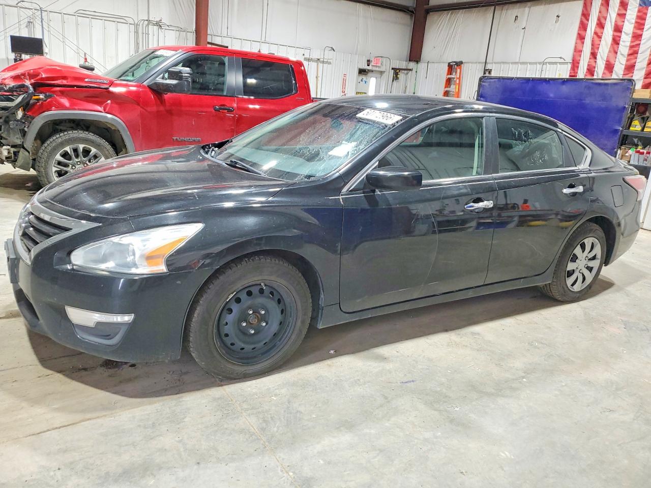 Salvage Nissan Altima Image