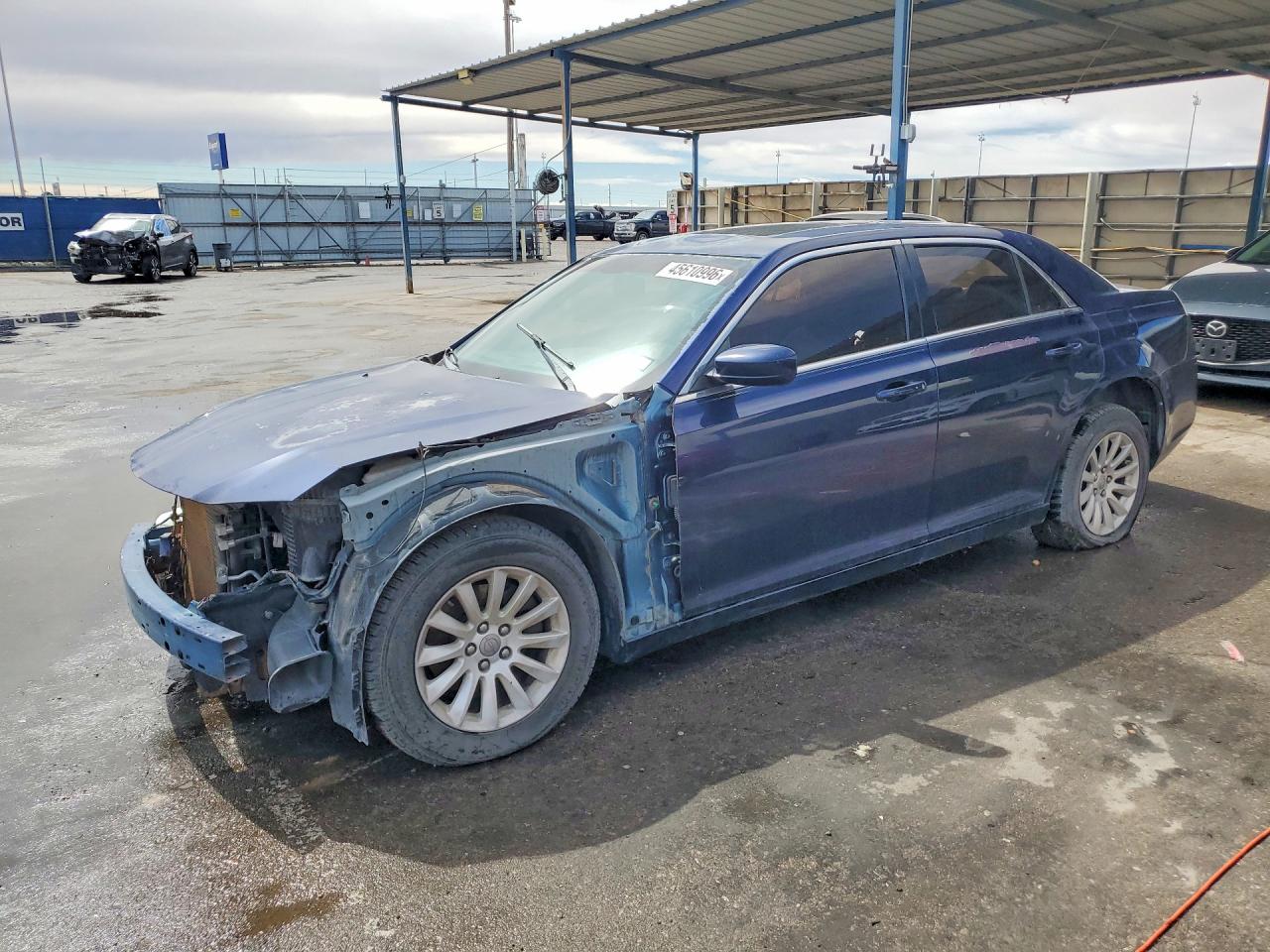 Salvage Chrysler 300 Image