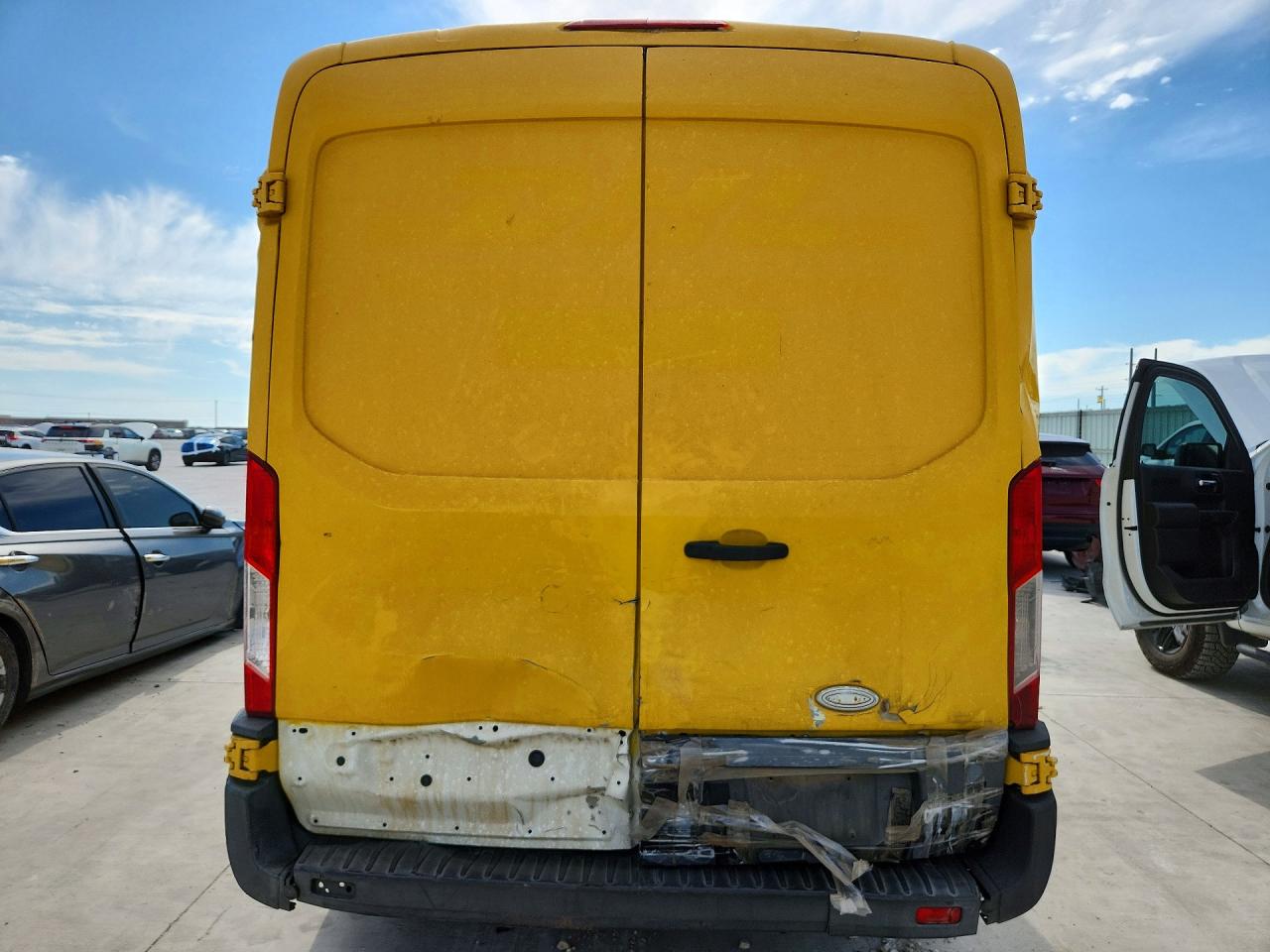 Ford Transit T-250