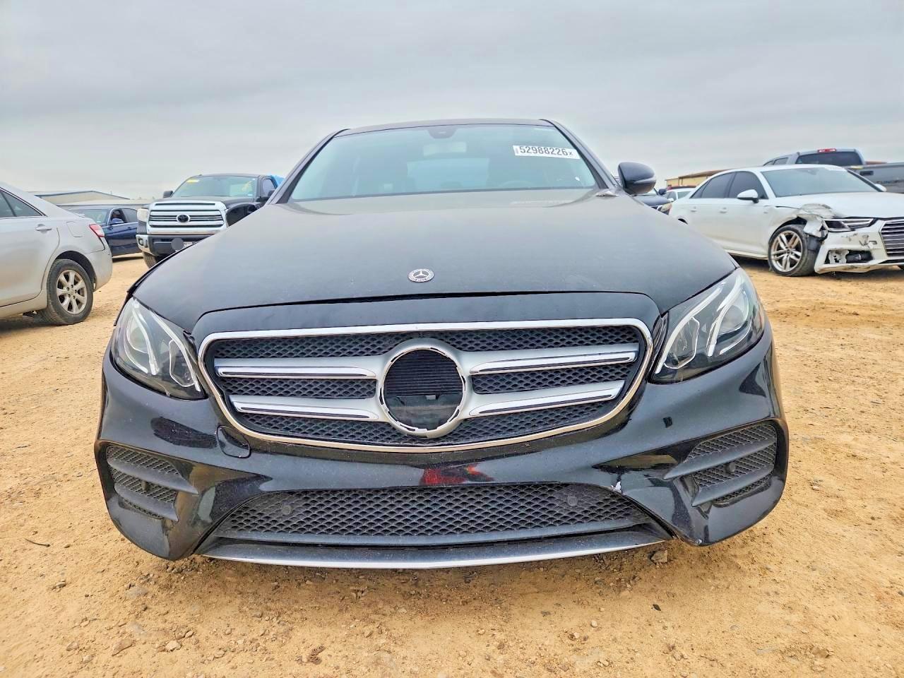 Mercedes-Benz E-Class 300