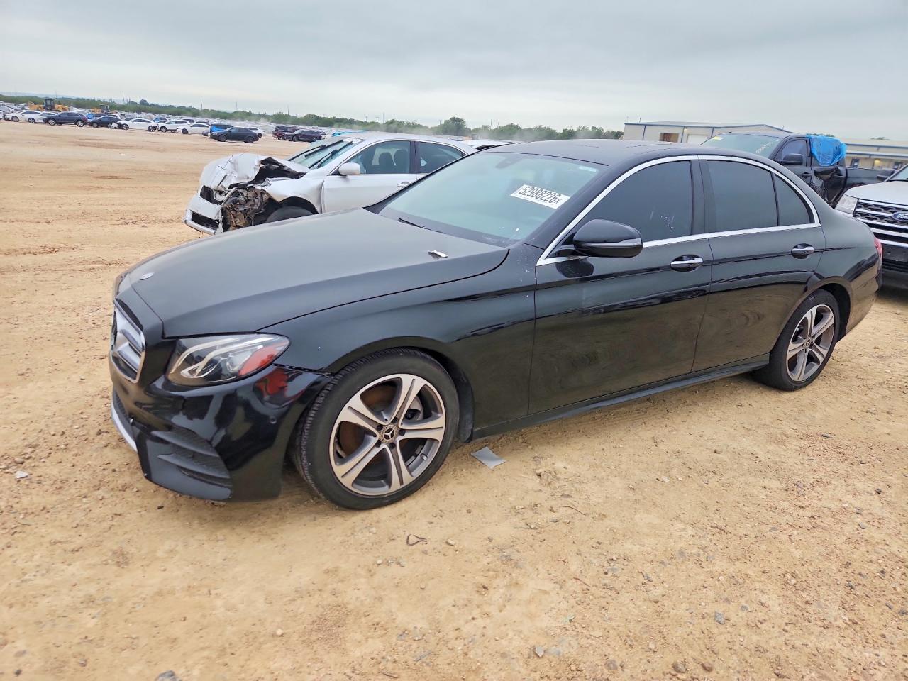 Salvage Mercedes-Benz E-Class Image