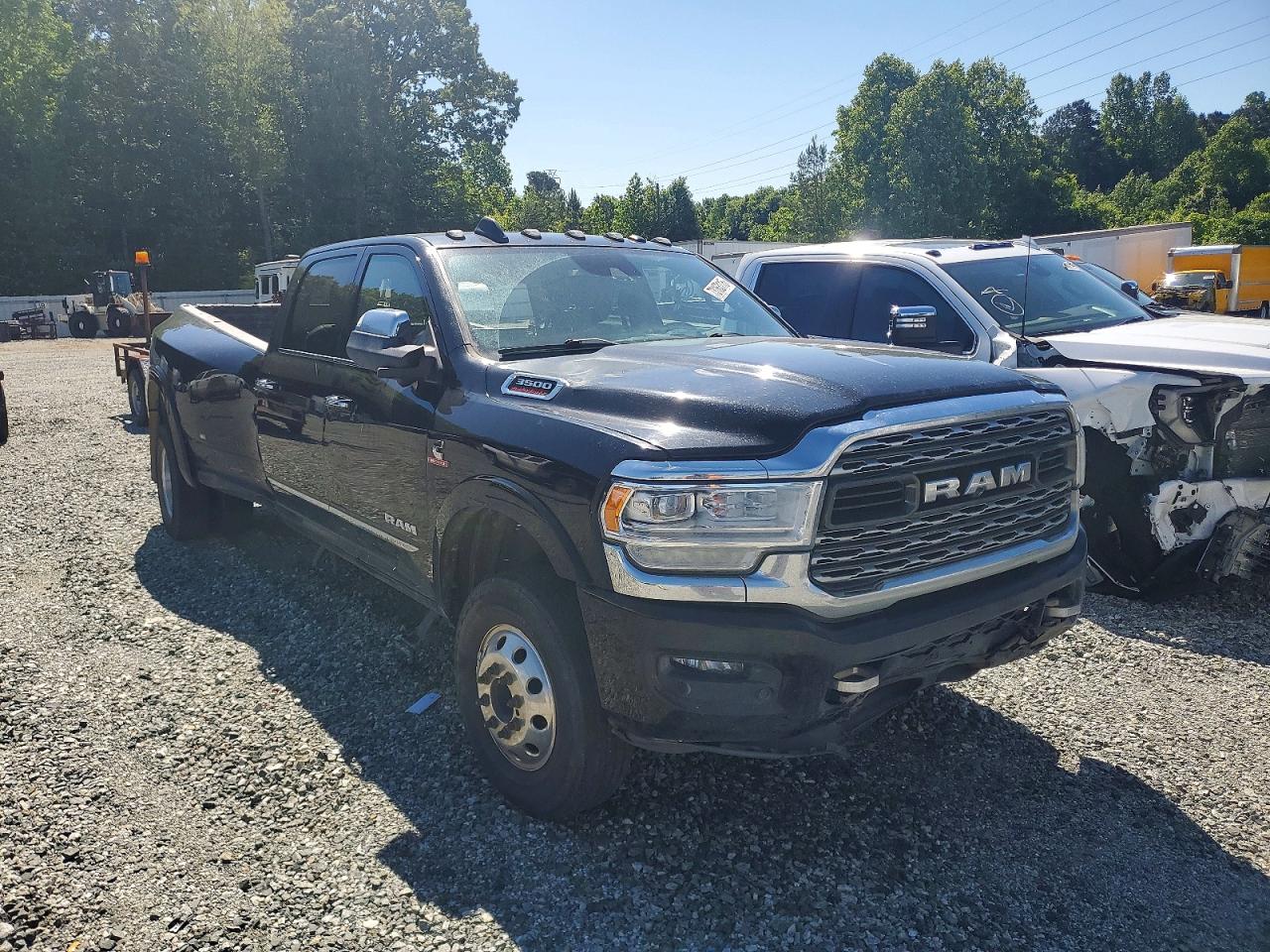 Salvage Ram 3500 Image