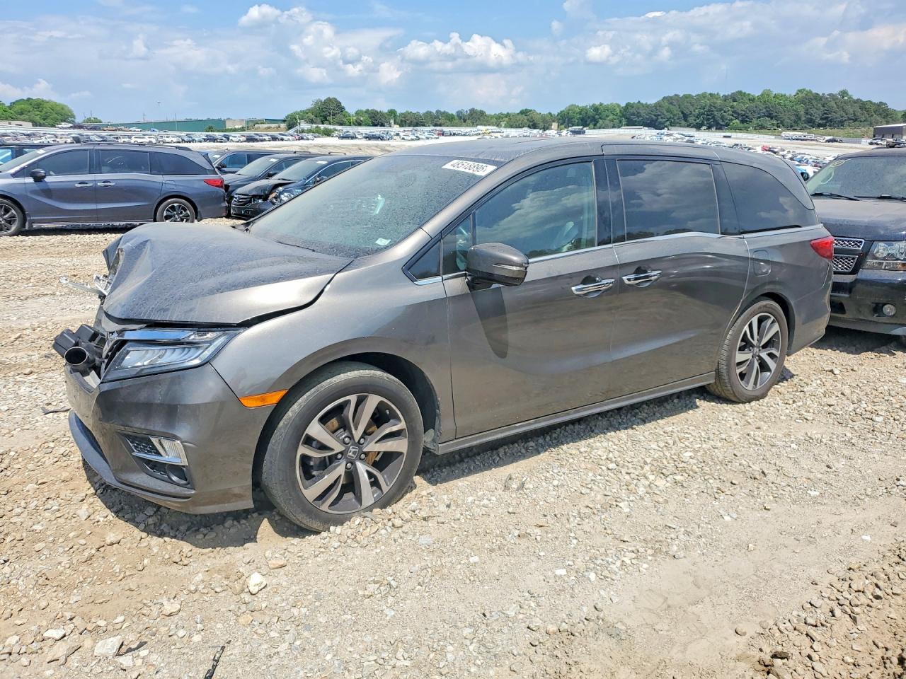 Salvage Honda Odyssey Image