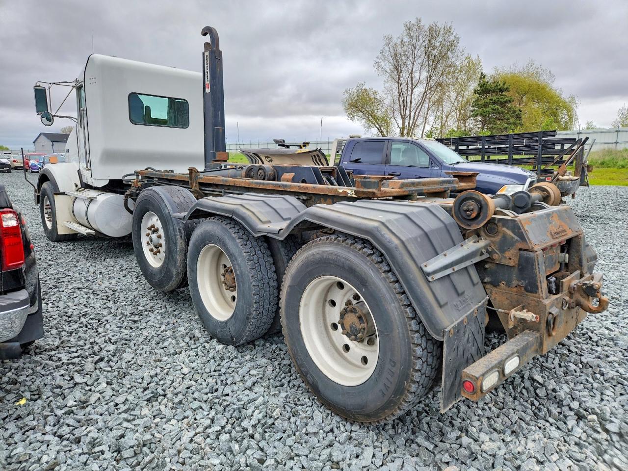 Kenworth Construction