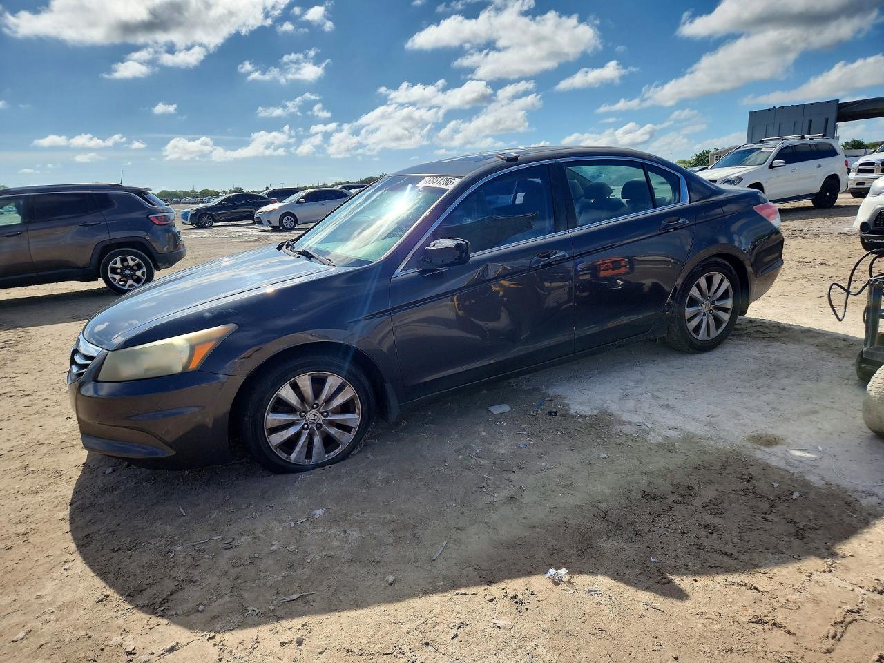 Salvage Honda Accord Image