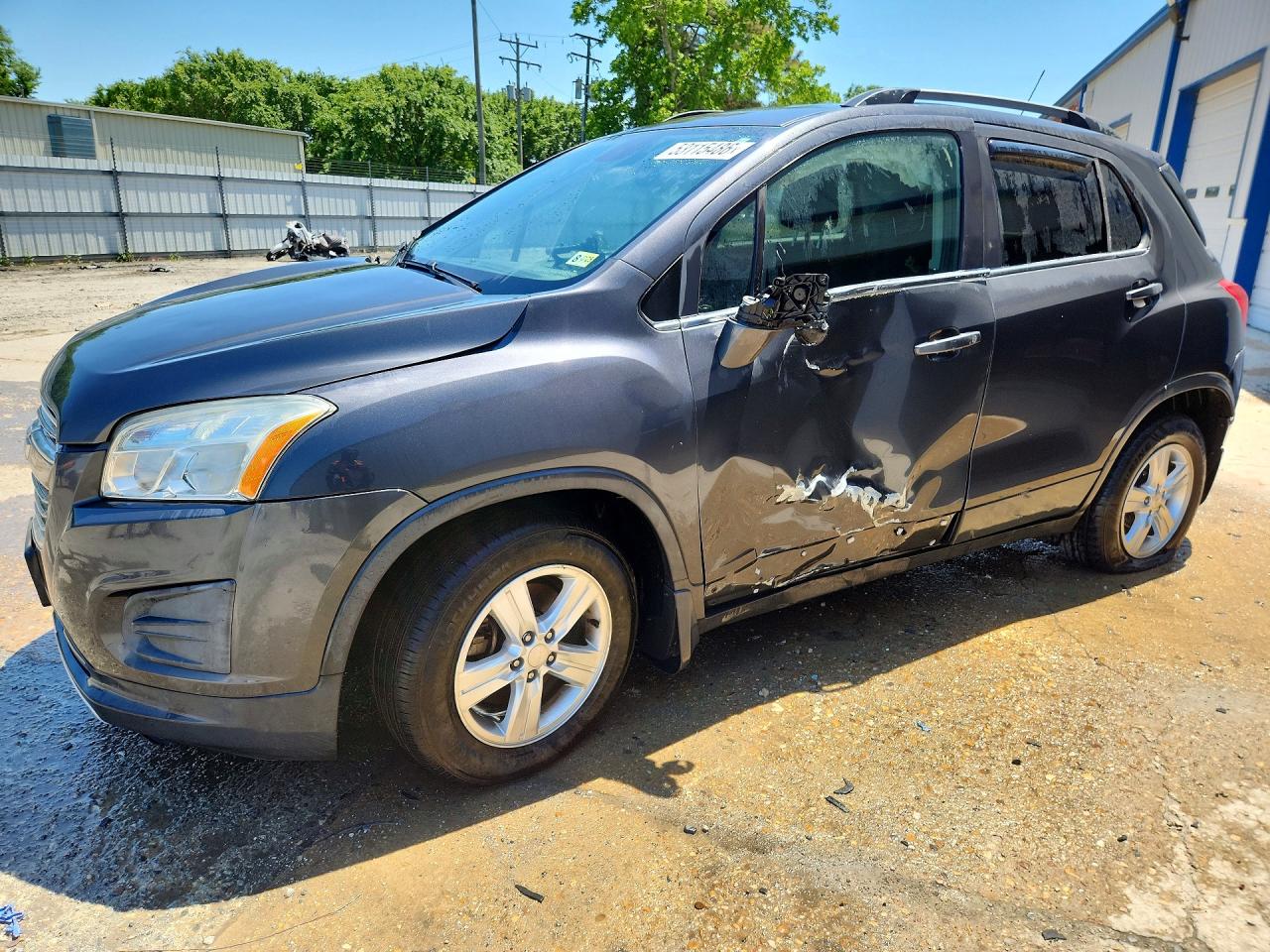 Salvage Chevrolet Trax Image