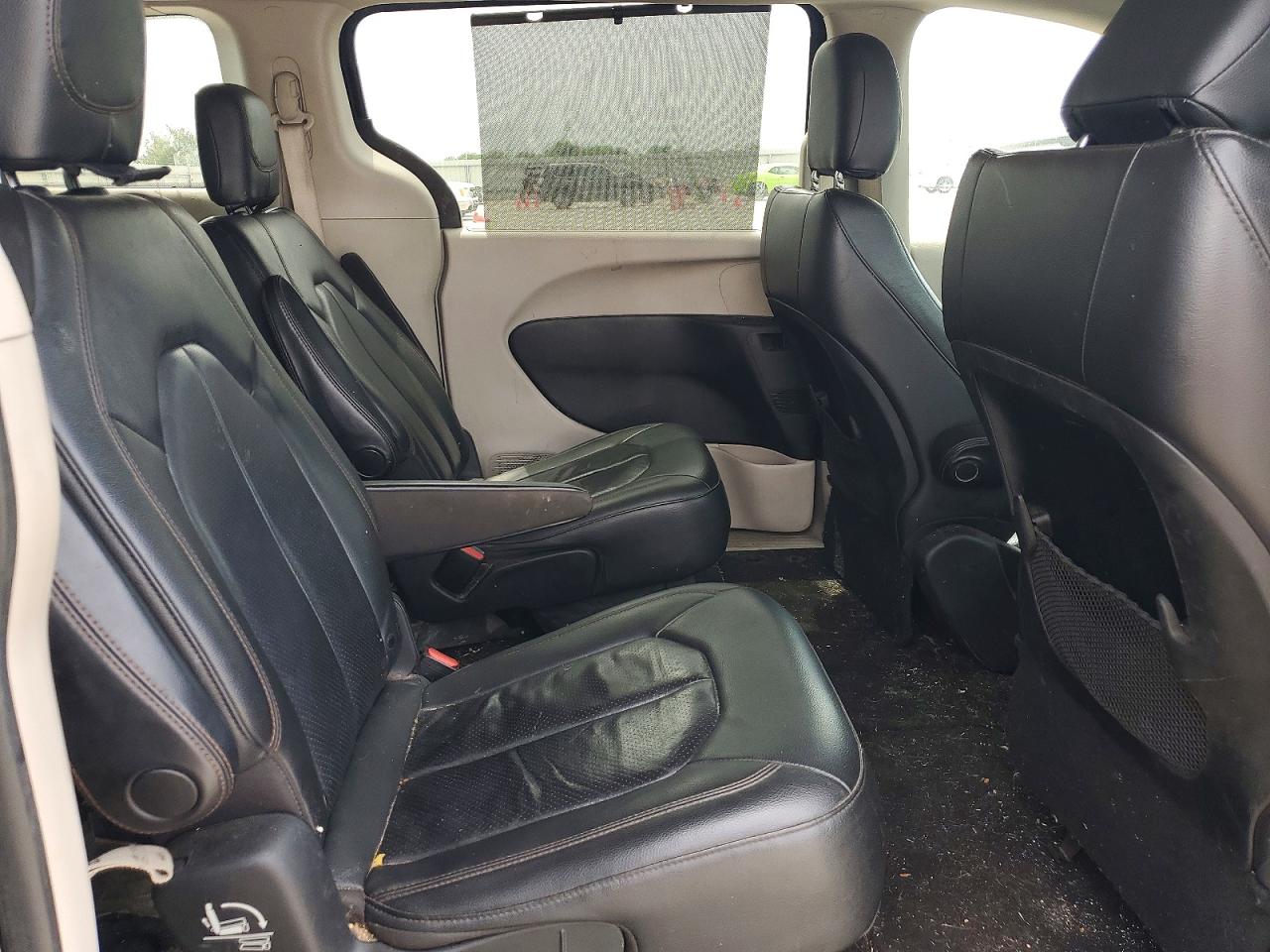 Chrysler Pacifica Touring L