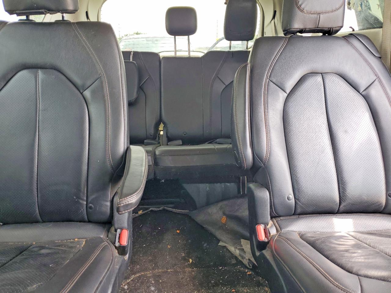 Chrysler Pacifica Touring L