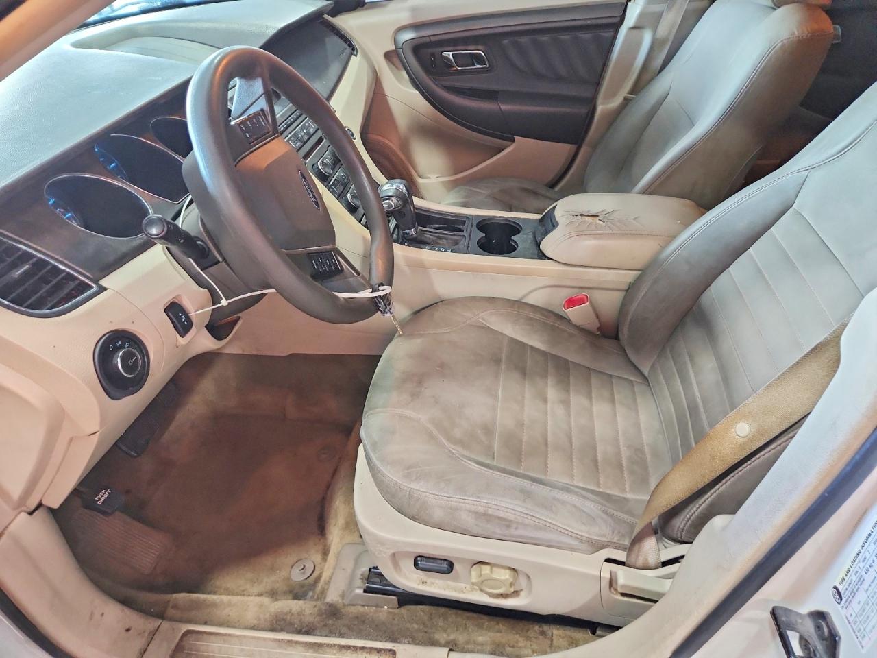 Ford Taurus Se