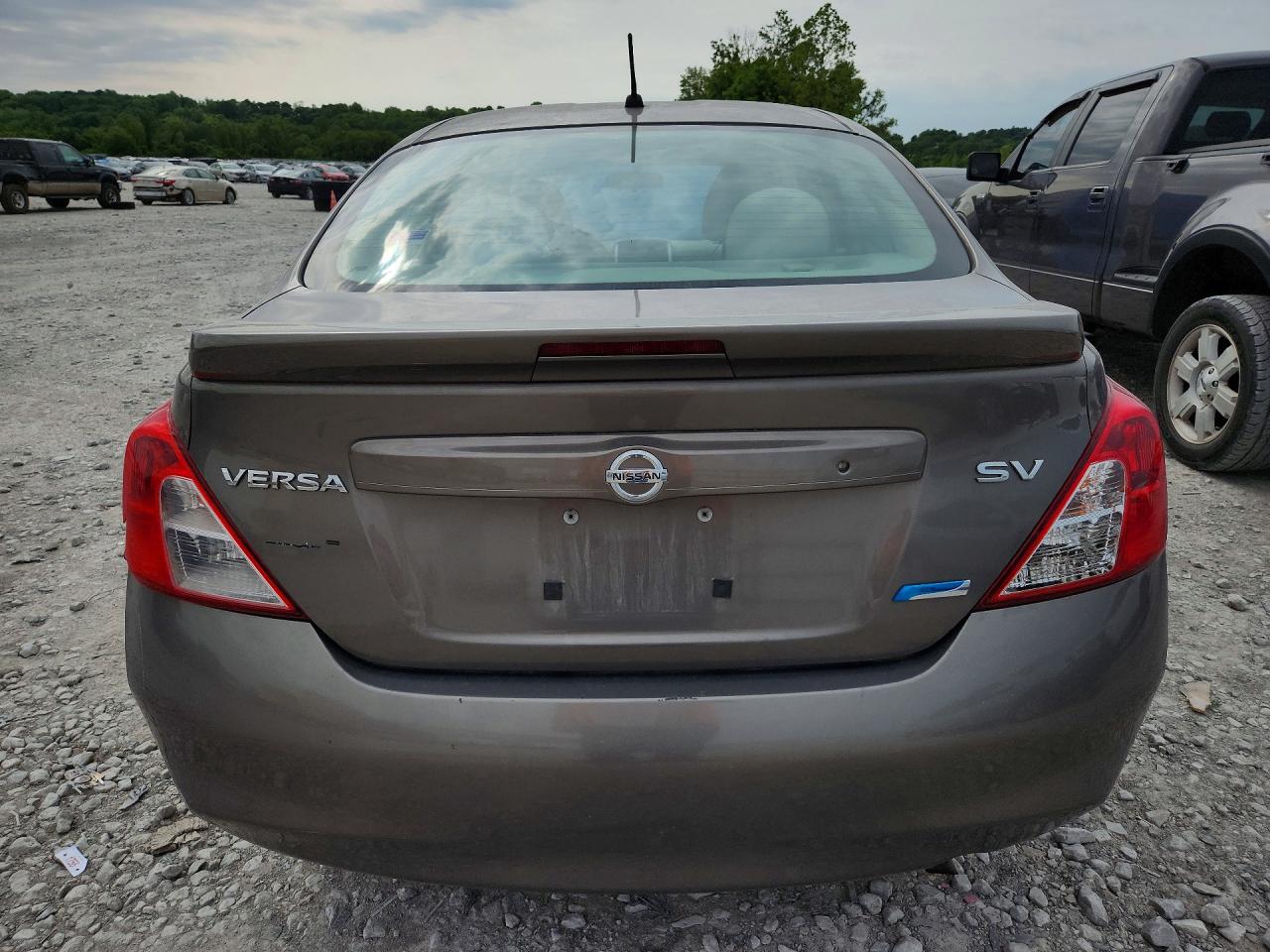 Nissan Versa 1.6 Sv