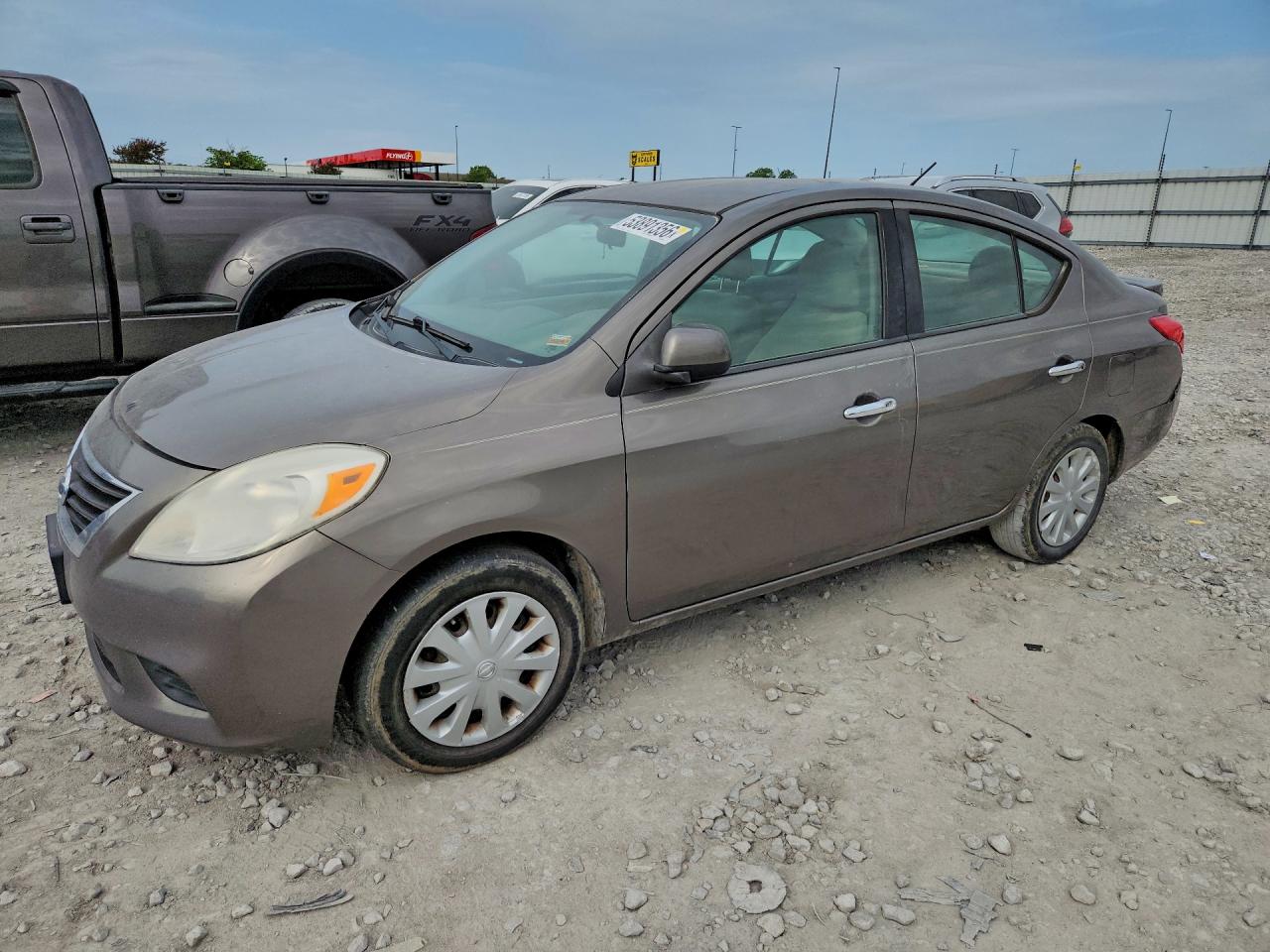 Salvage Nissan Versa Image