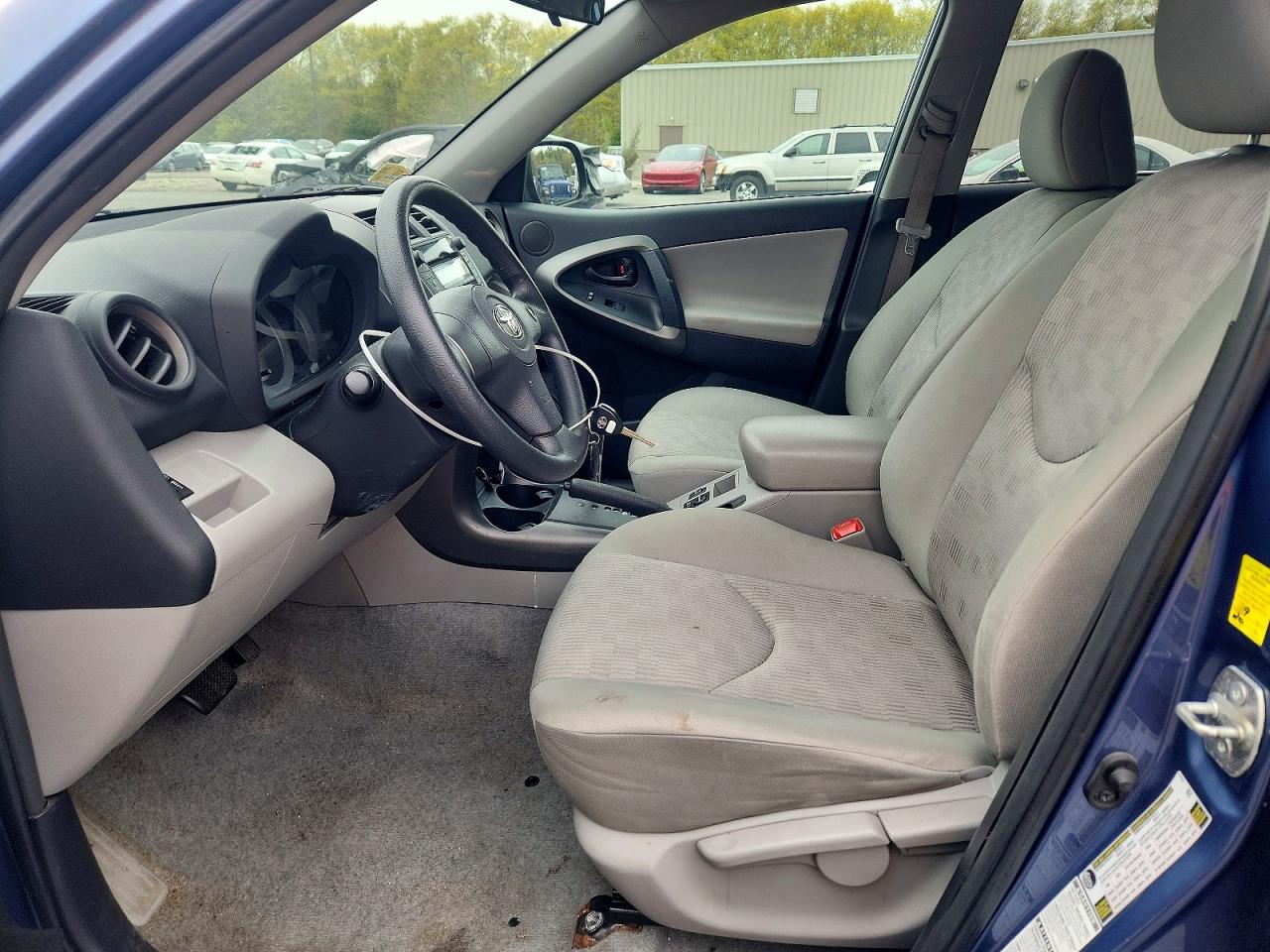 Toyota RAV4 Base