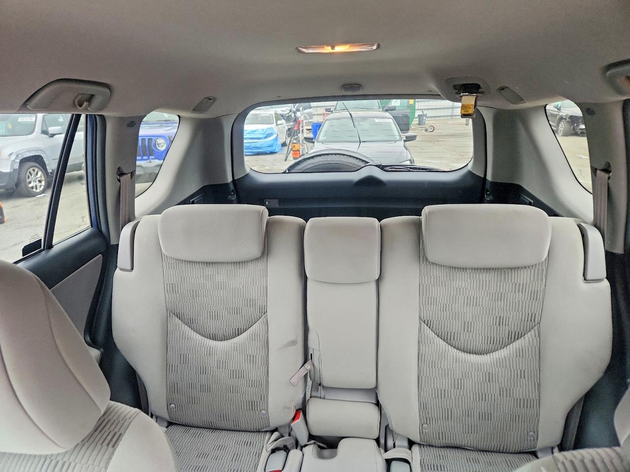 Toyota RAV4 Base