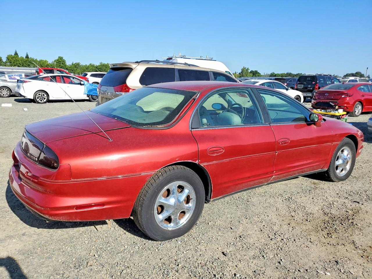 Oldsmobile Aurora