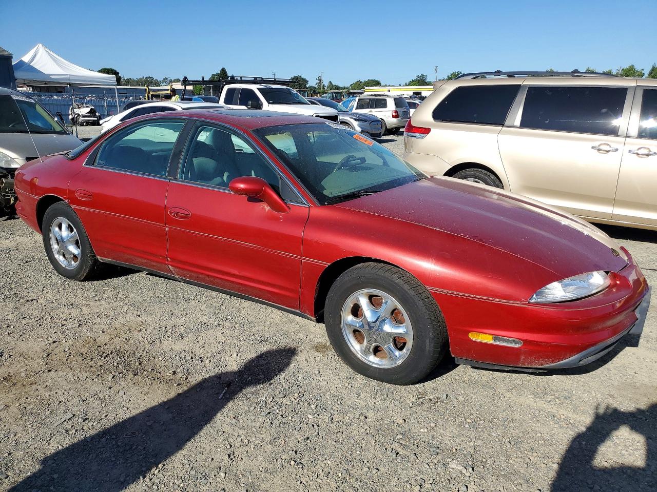 Oldsmobile Aurora