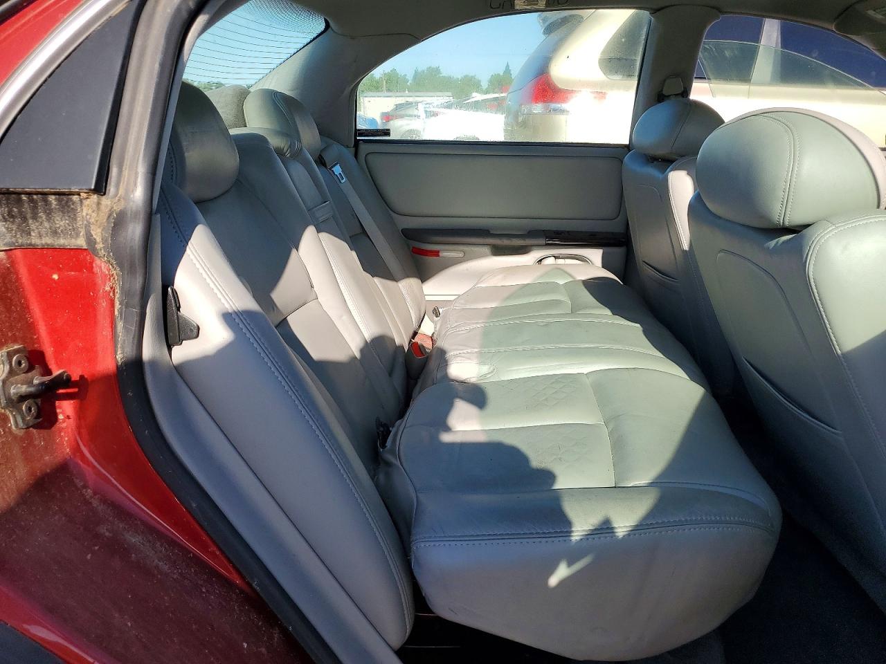 Oldsmobile Aurora