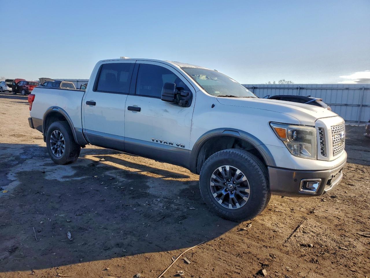 Nissan Titan Pro-4x