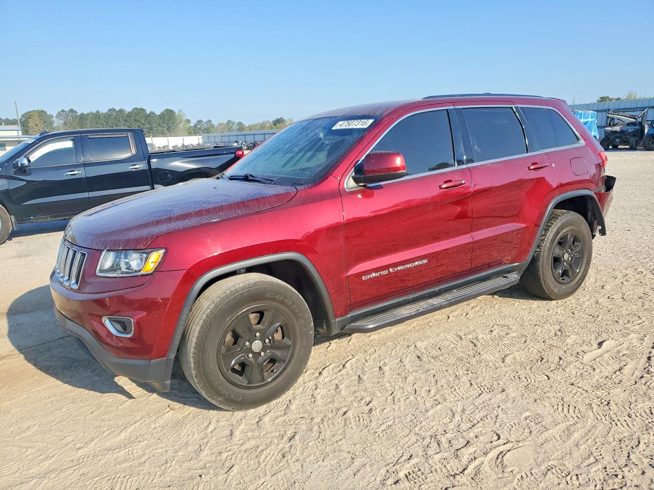 Salvage Jeep Grand Cherokee Image