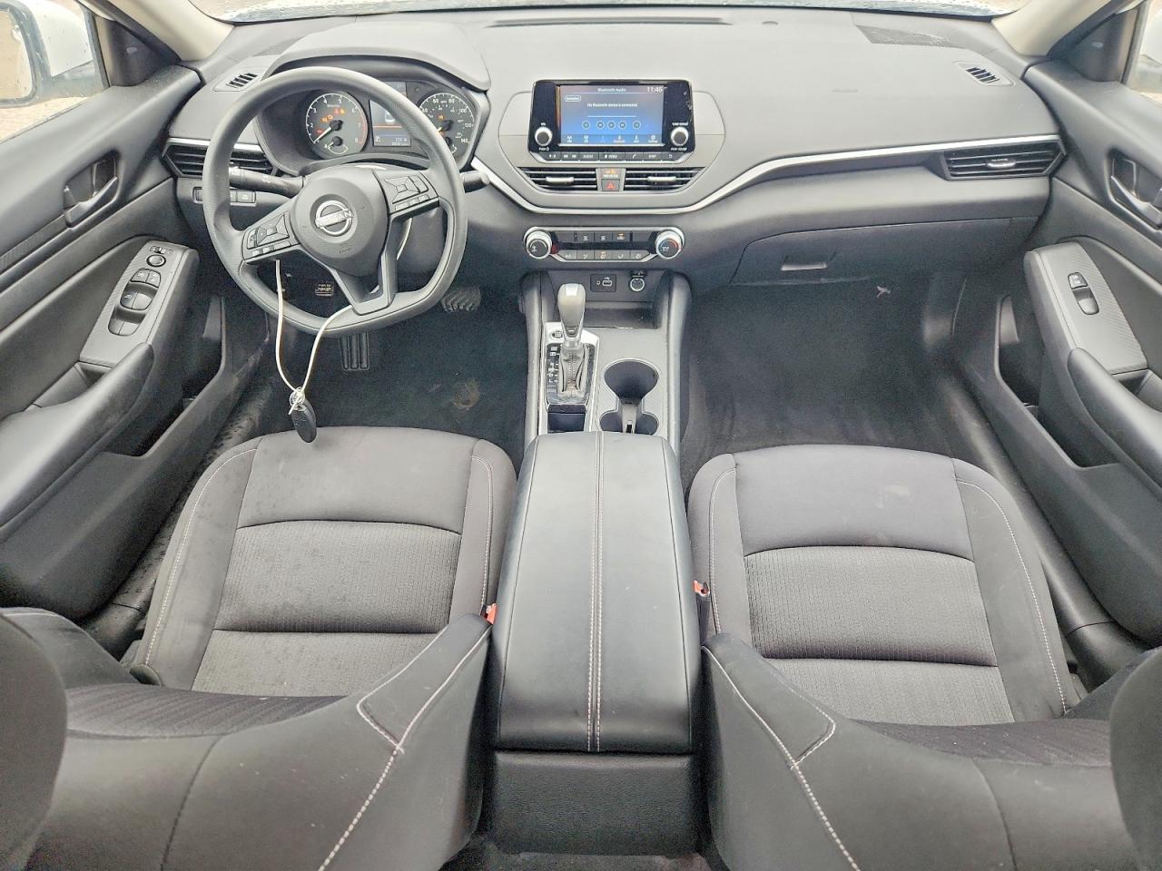 Nissan Altima S