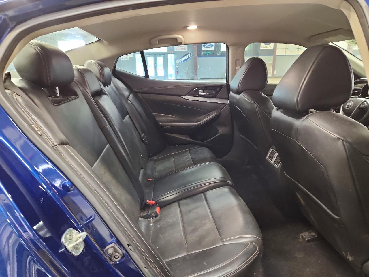 Nissan Maxima Sv