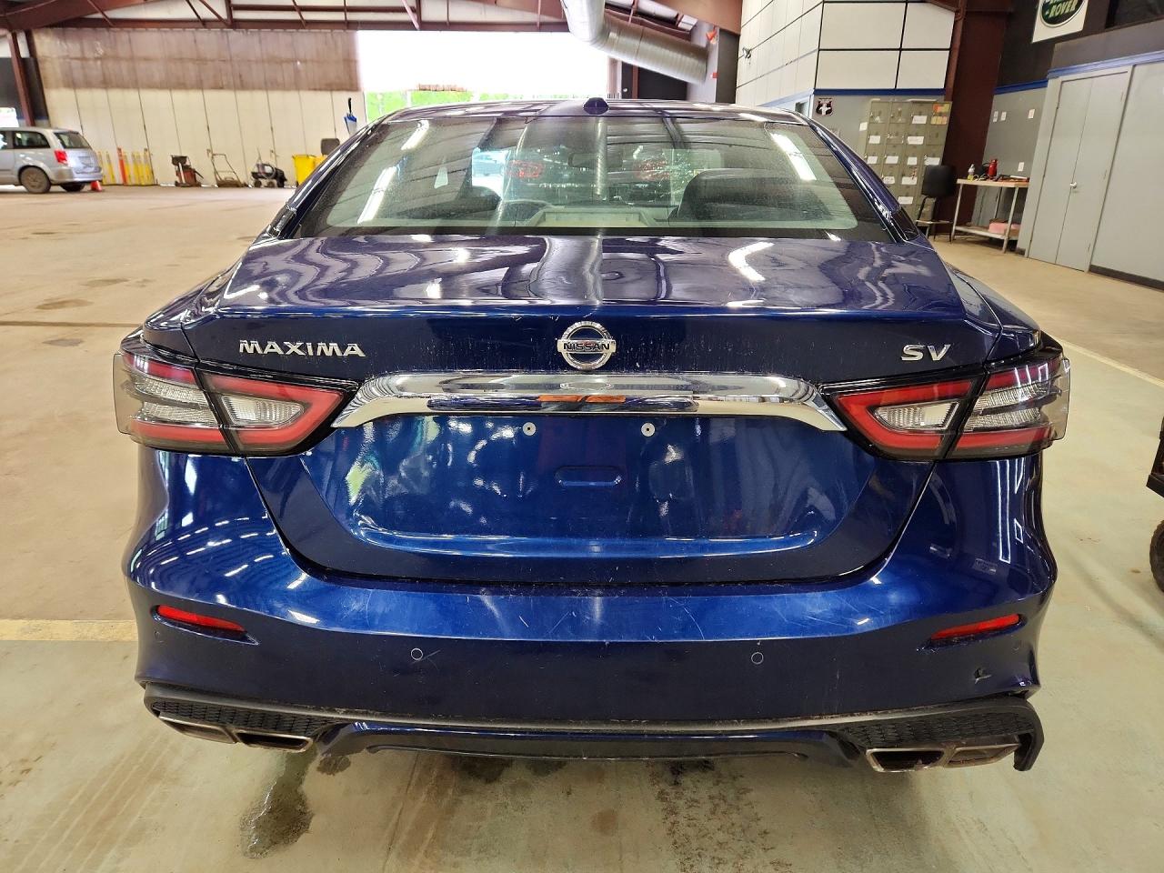 Nissan Maxima Sv