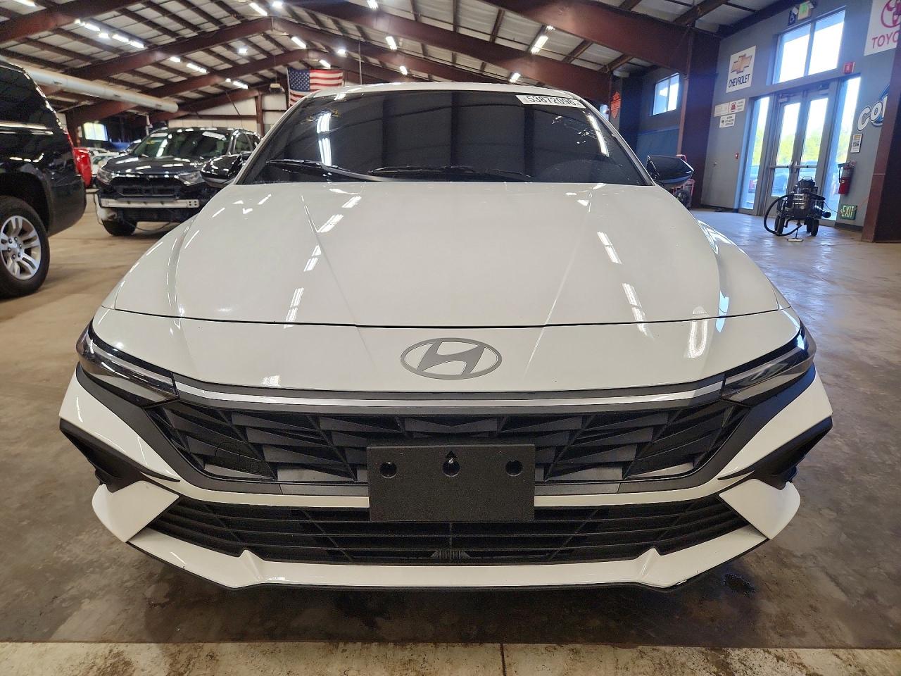 Hyundai ELANTRA Sel Sport