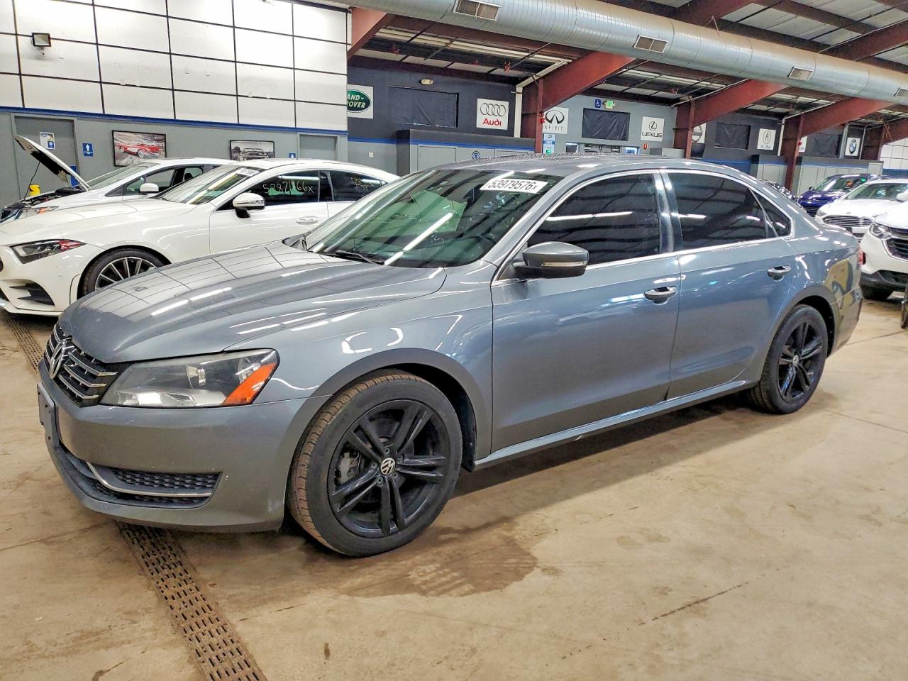 Salvage Volkswagen Passat Image
