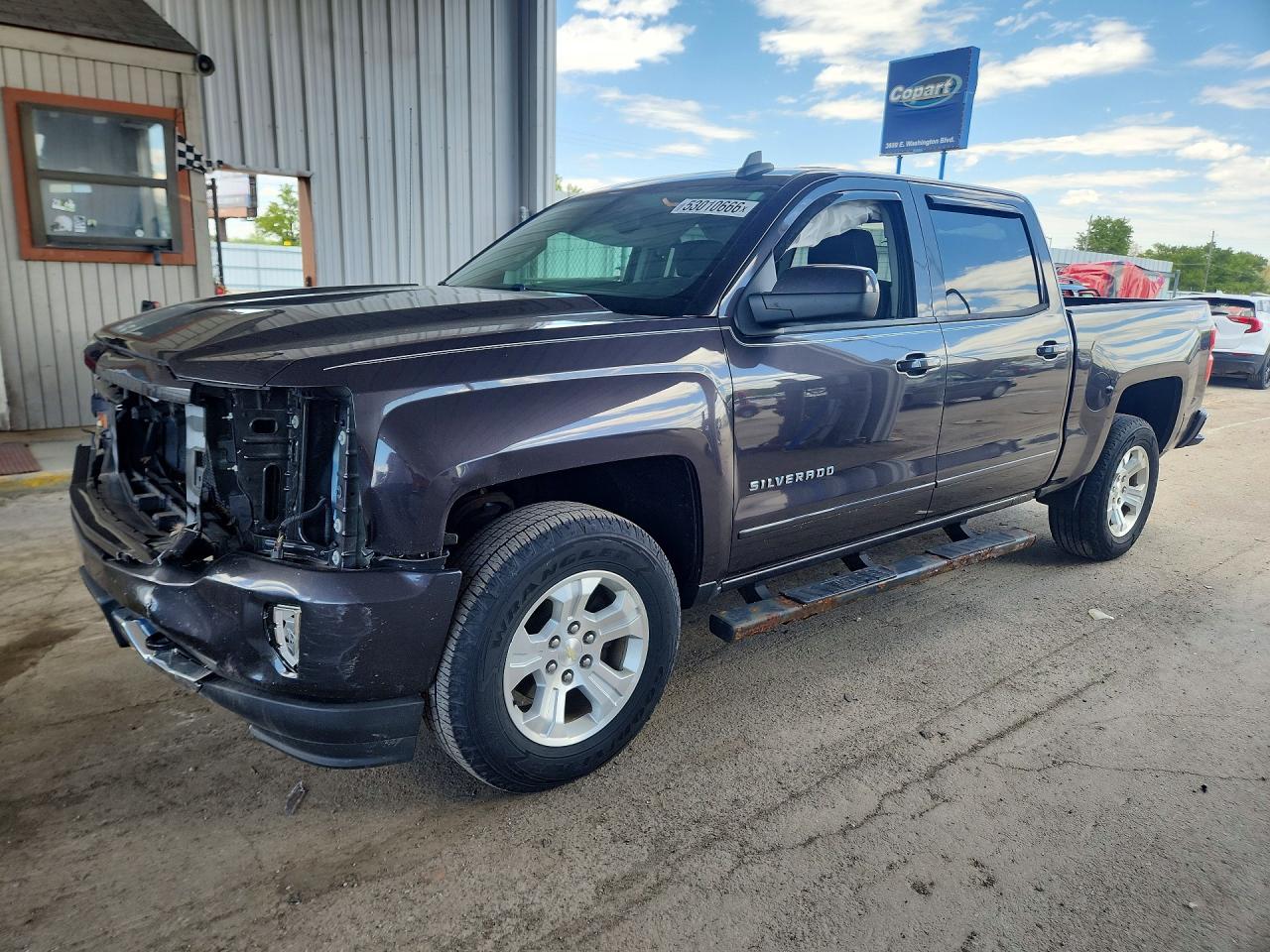 Salvage Chevrolet Silverado Image