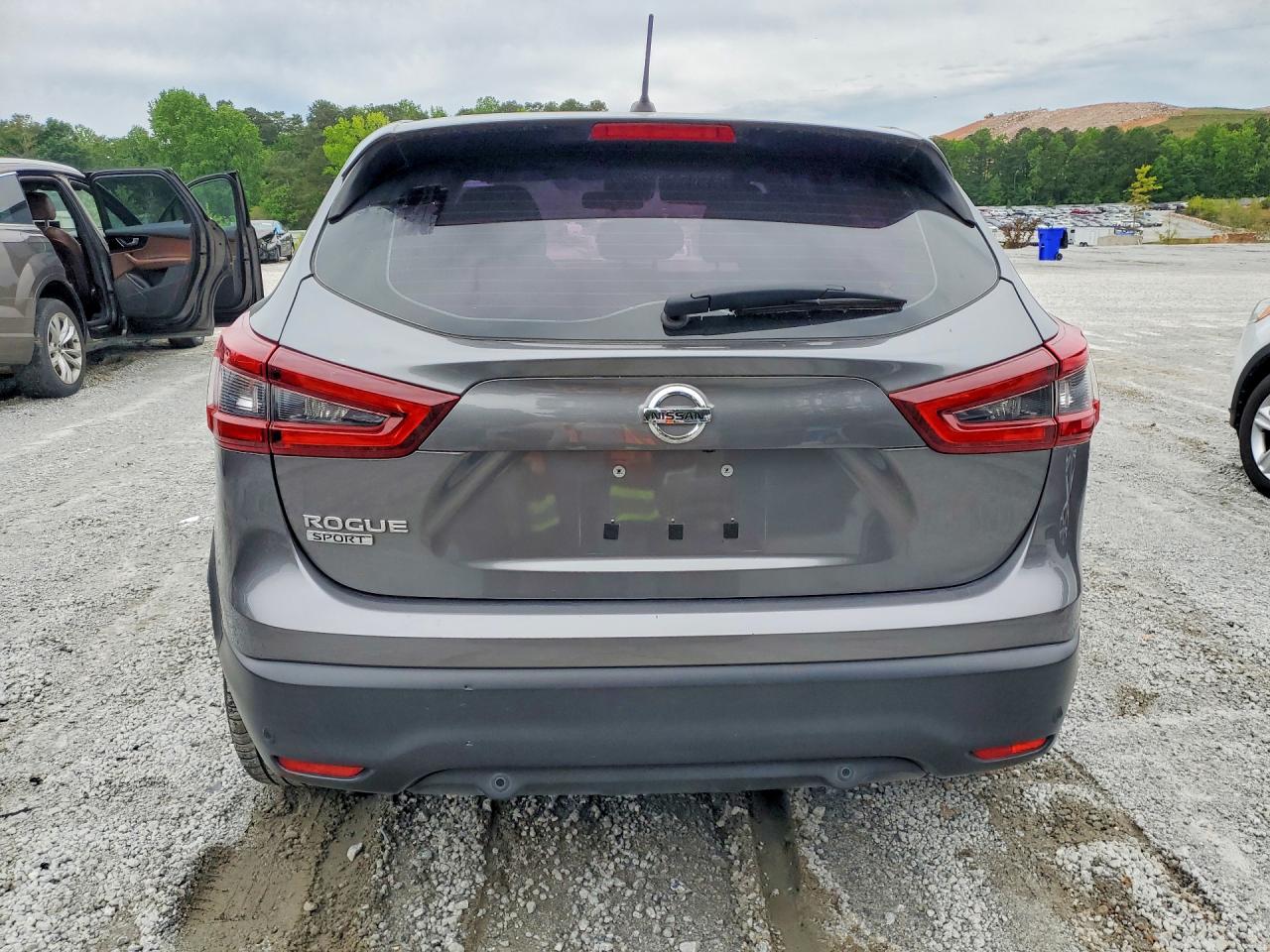Nissan Rogue S