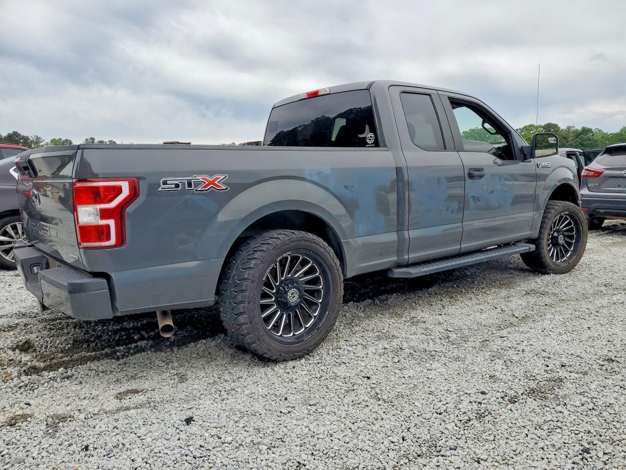 Ford F-150 Super Cab