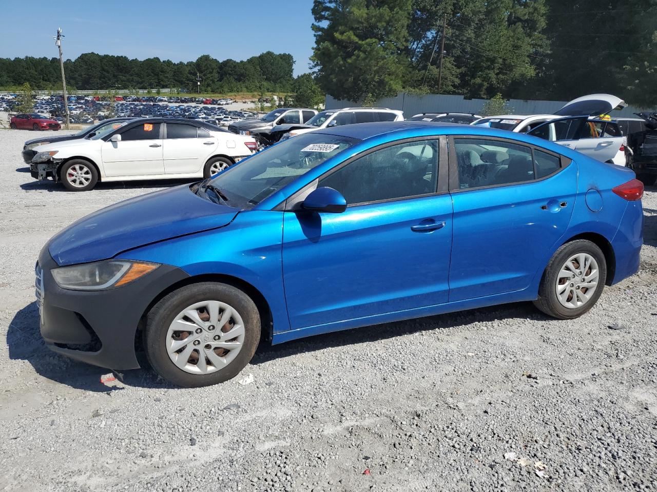Salvage Hyundai ELANTRA Image