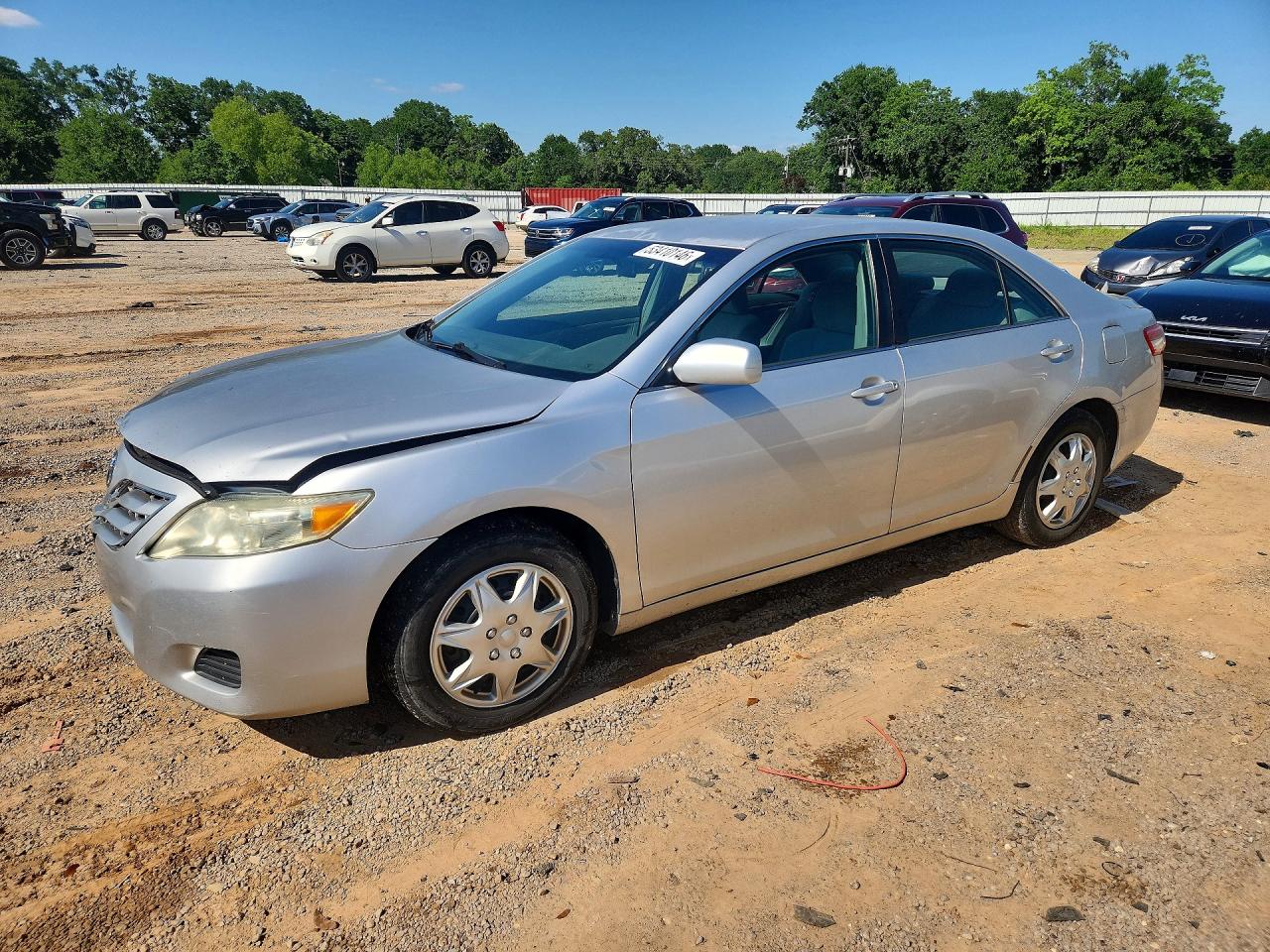 Salvage Toyota Camry Image