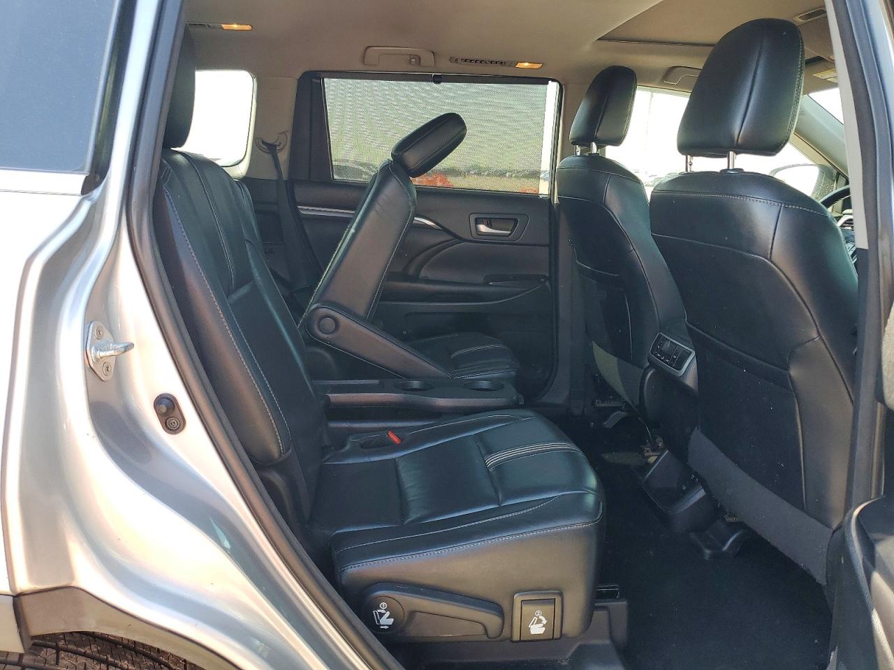 Toyota Highlander Se