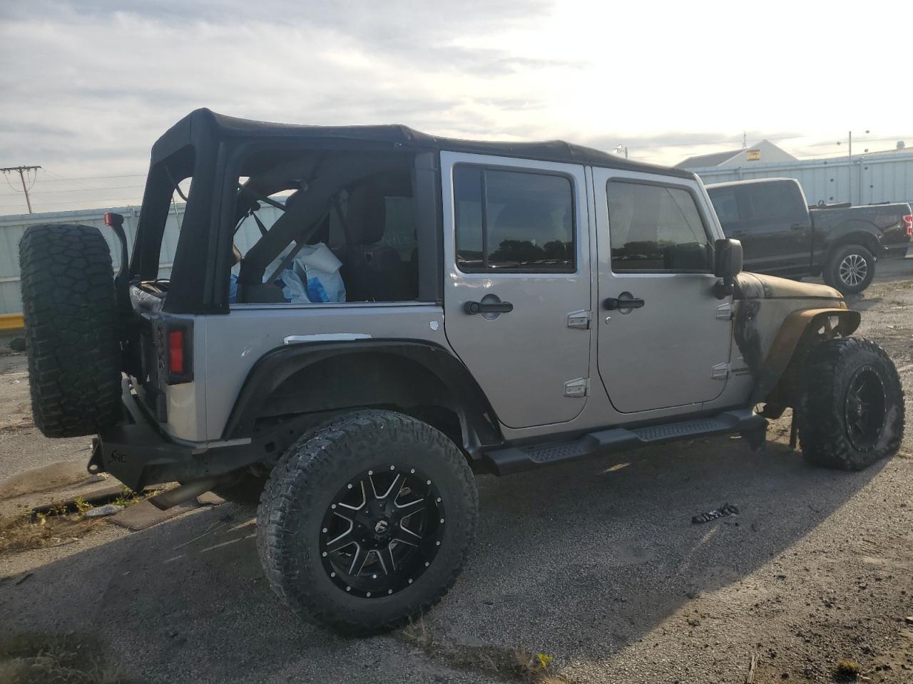 Jeep Wrangler Sahara