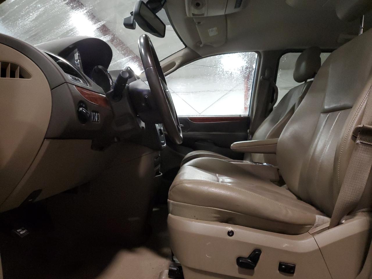 Chrysler Minivan Touring L