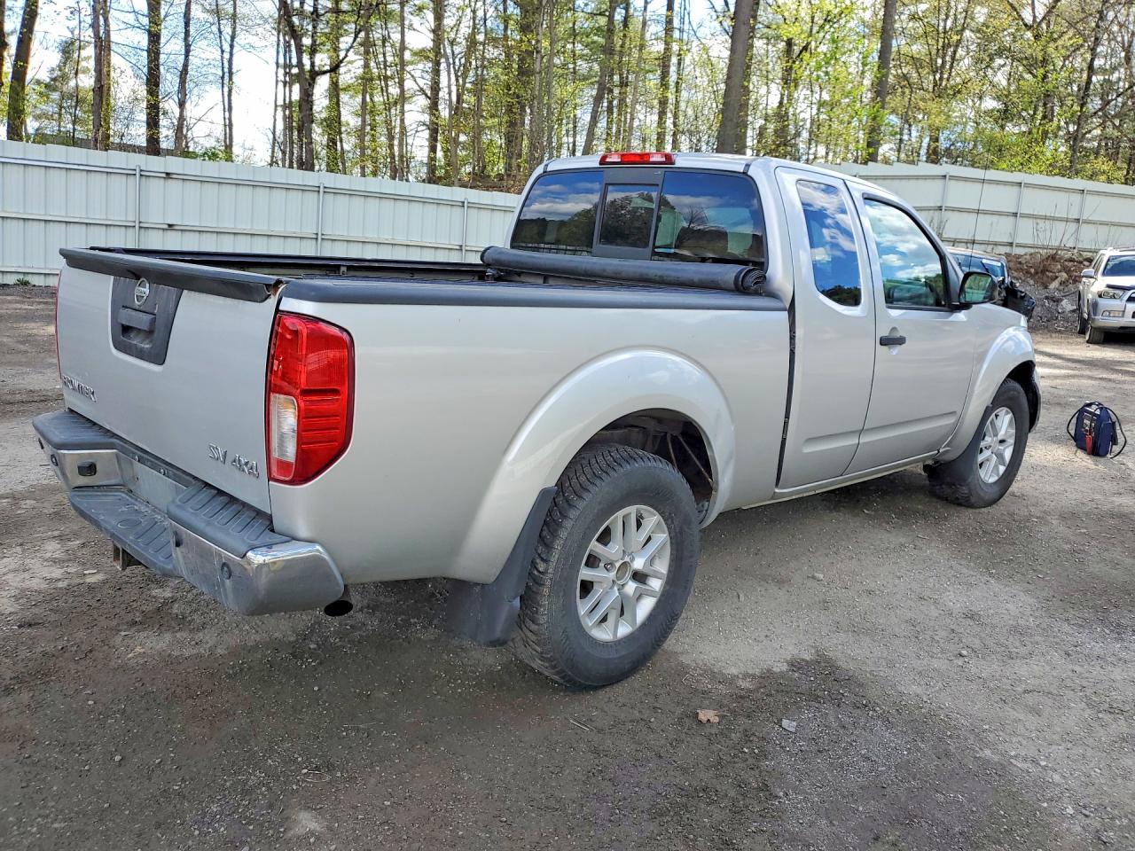 Nissan Frontier Sv V6
