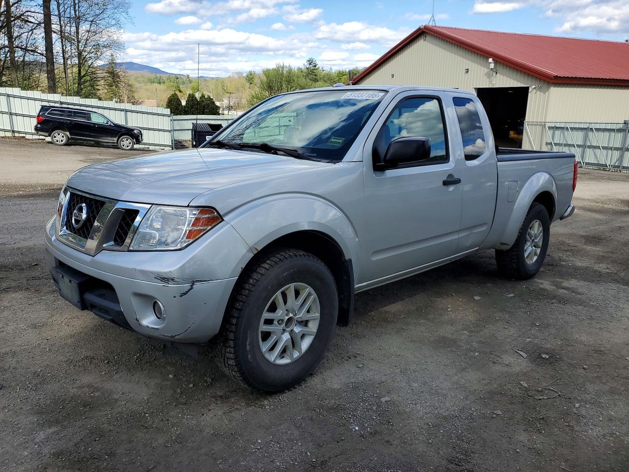 Salvage Nissan Frontier Image
