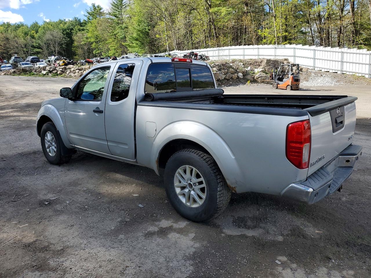 Nissan Frontier Sv V6