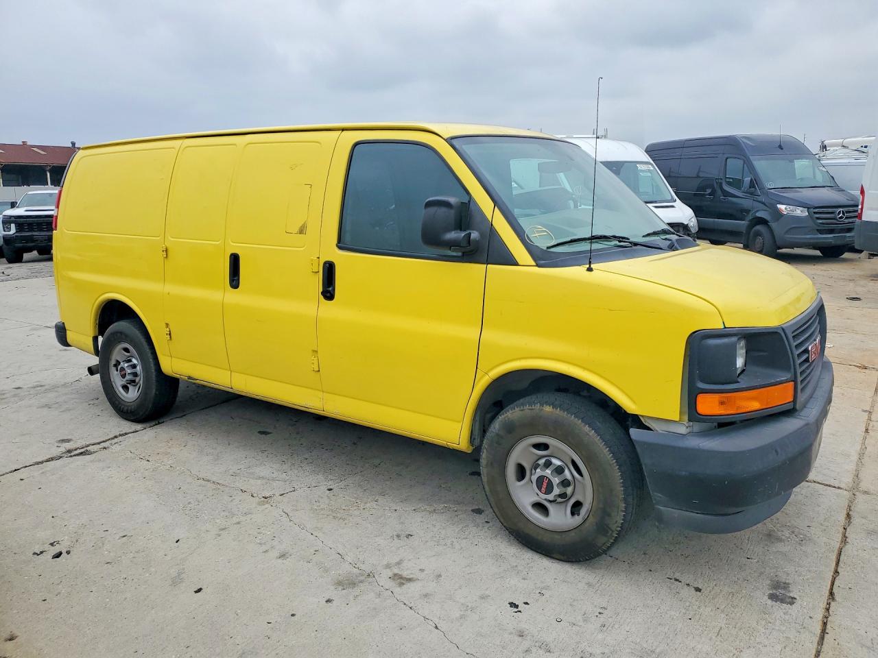 GMC Savana G2500