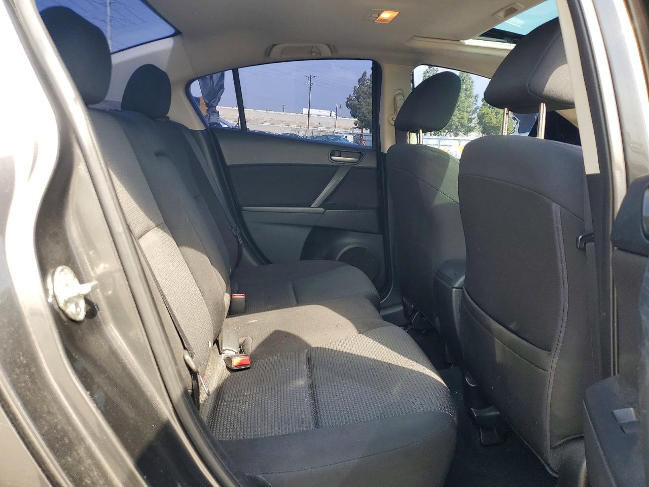 Mazda 3 I