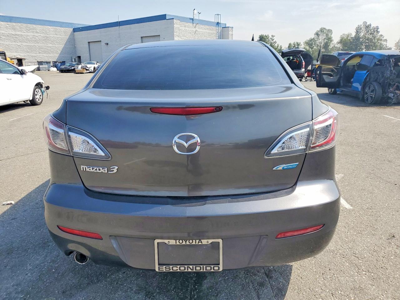 Mazda 3 I
