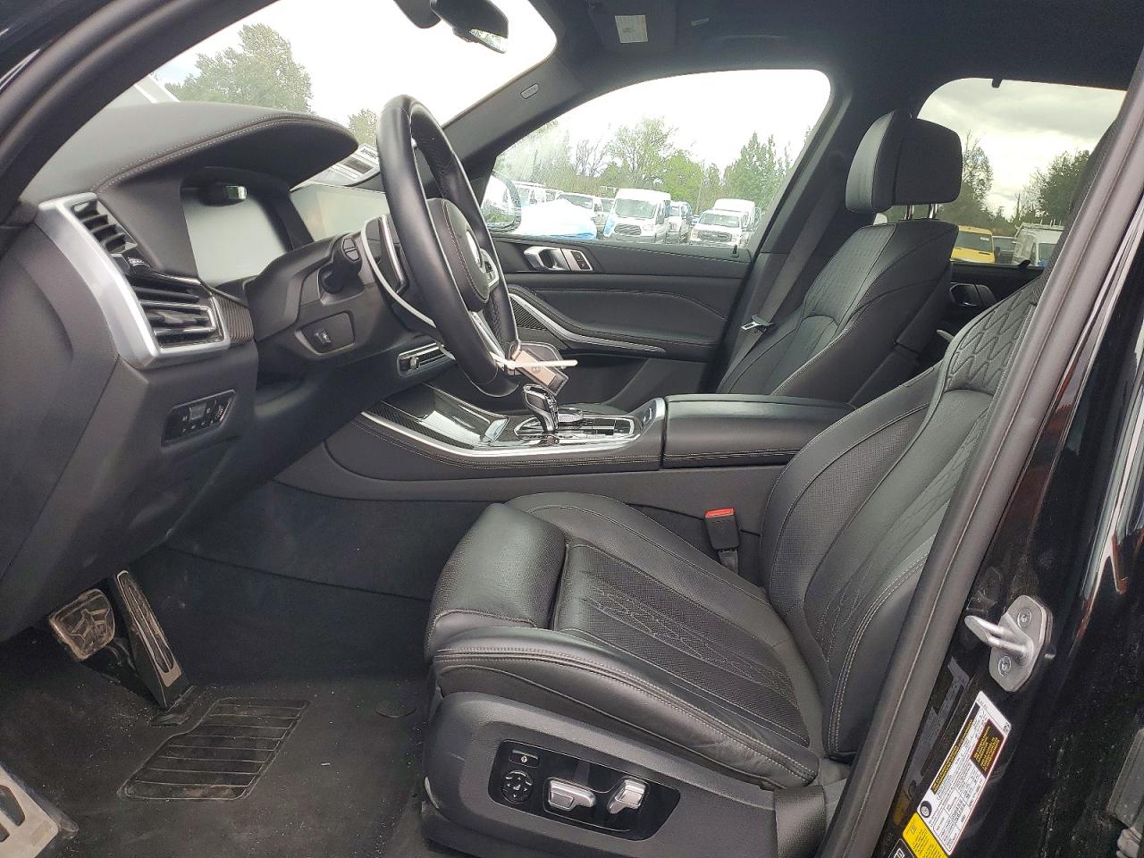 BMW X Series M50i