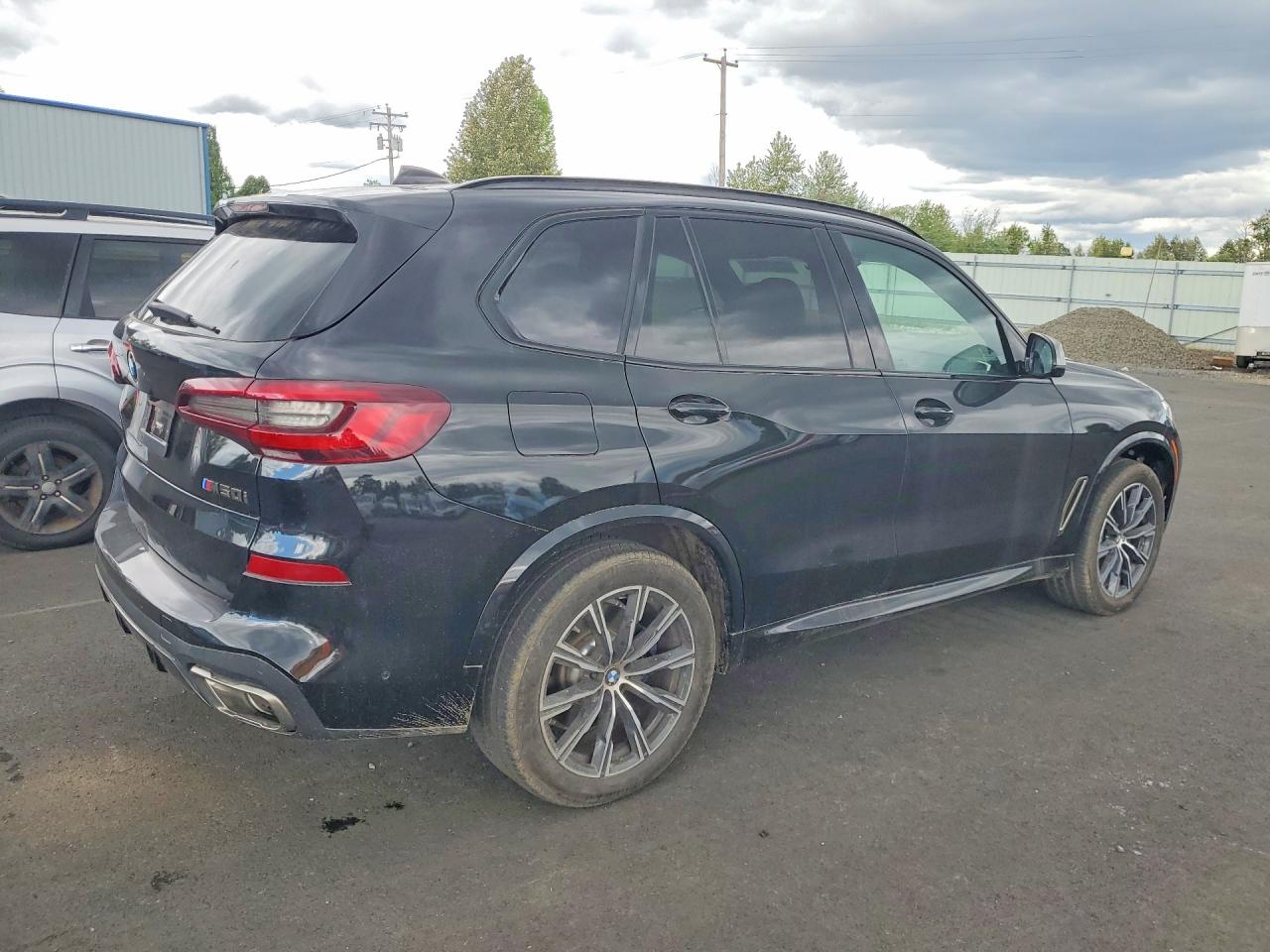 BMW X Series M50i